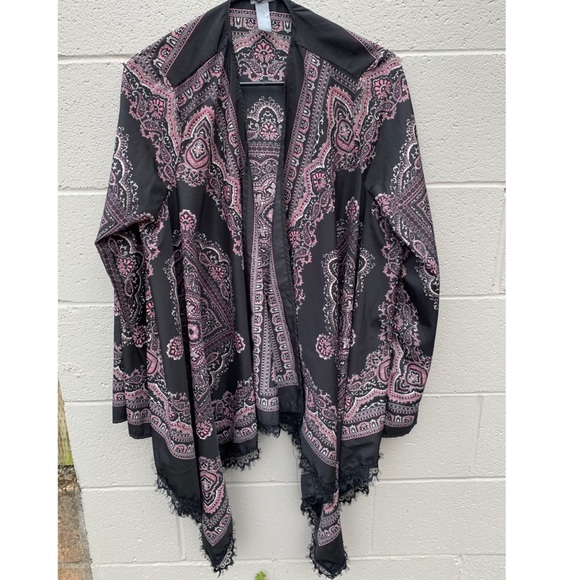 Charlotte Russe Tops - Charlotte Russe Shawl